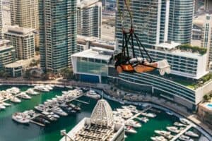 אומגה במרינה של דובאי